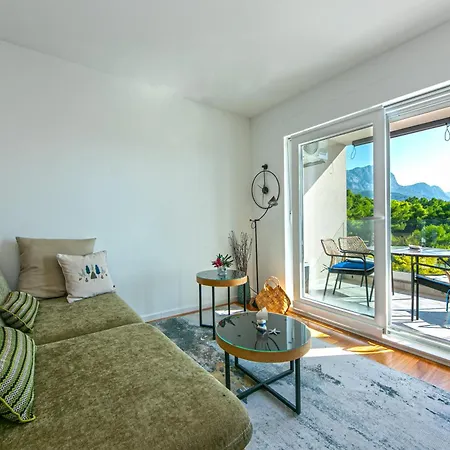 Ema Apartament *